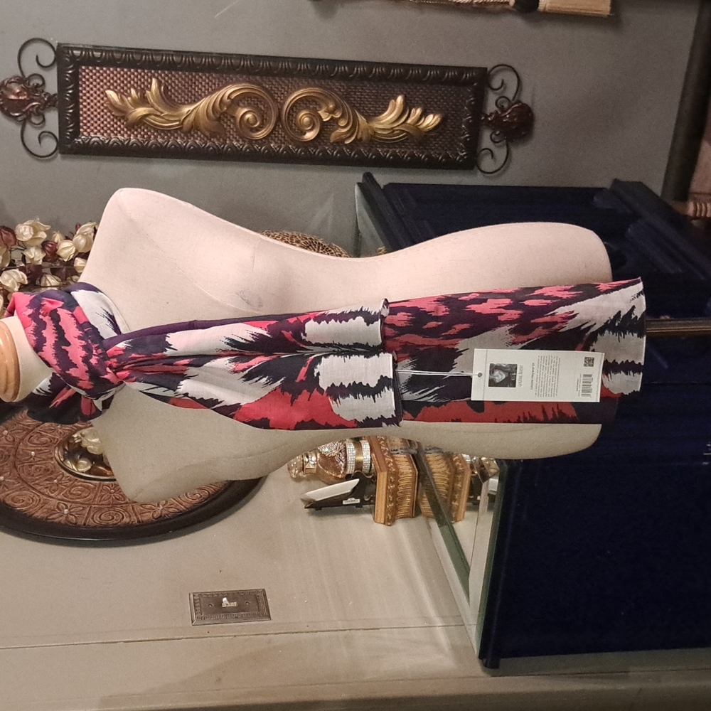 Front Row Society scarf